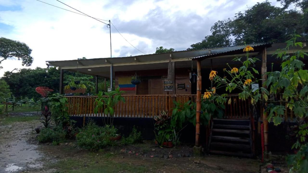 Hostal Cano Nevera La Macarena Extérieur photo