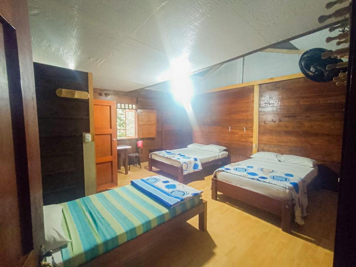 Hostal Cano Nevera La Macarena Extérieur photo