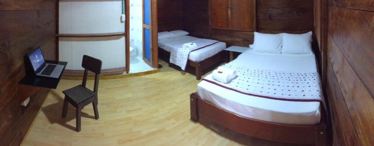Hostal Cano Nevera La Macarena Chambre photo