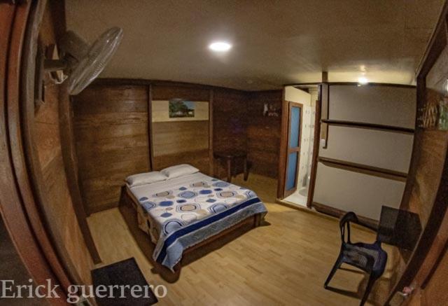 Hostal Cano Nevera La Macarena Extérieur photo